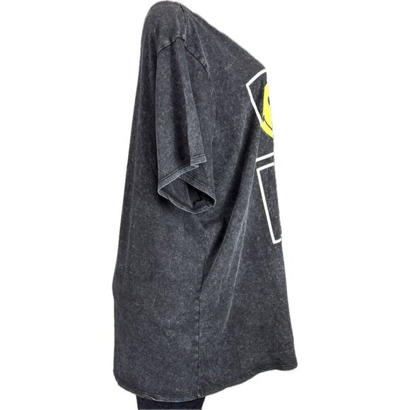 Vinyl Icons +4 Black Aged Crew Neck Smiley Icons Graphic Cotton Short Sleeve Tee - Picture 3 of 6